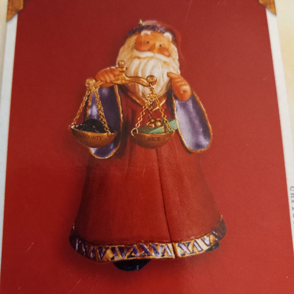 Hallmark Keepsakes Santa bundle - Picture 5 of 6